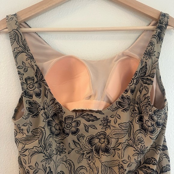 Garnet Hill Black and Olive Floral swim tankini top size 10 - Picture 7 of 8